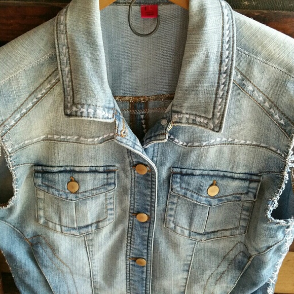 Custom Handcrafted Denim Vest - Picture 6 of 9